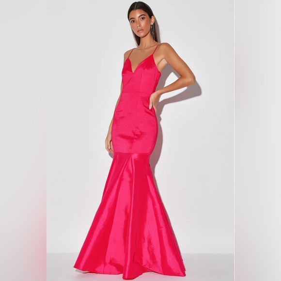 Lulu’s Dress - Picture 2 of 7